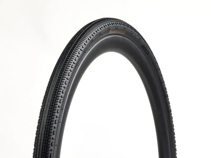 Bontrager Girona Comp RD 700x42c Tyre in Black