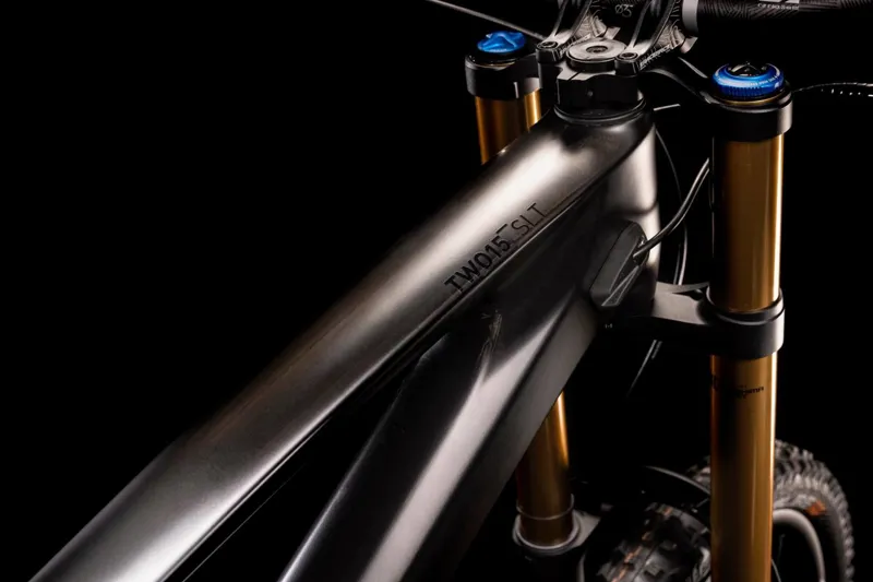 Cube: TWO15 HPC SLT 29 Mountain Bike - Black-7