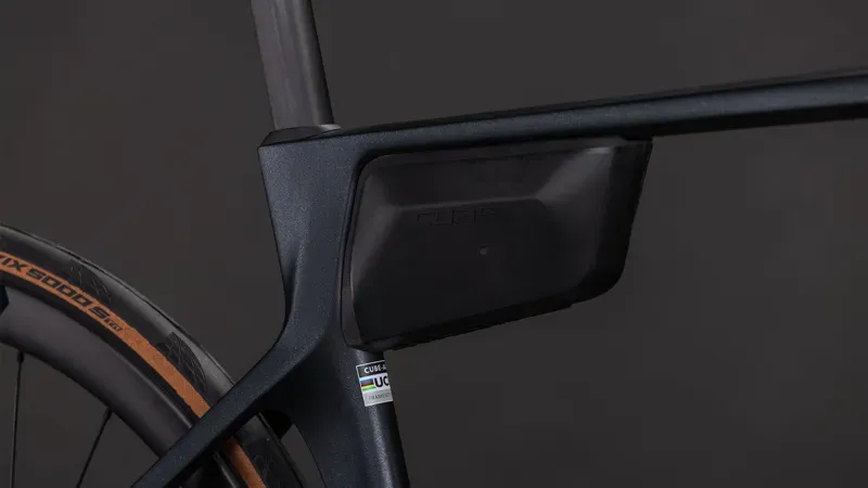 Cube Agree C:62 SLX Road Bike in Nightshift/Prism-4