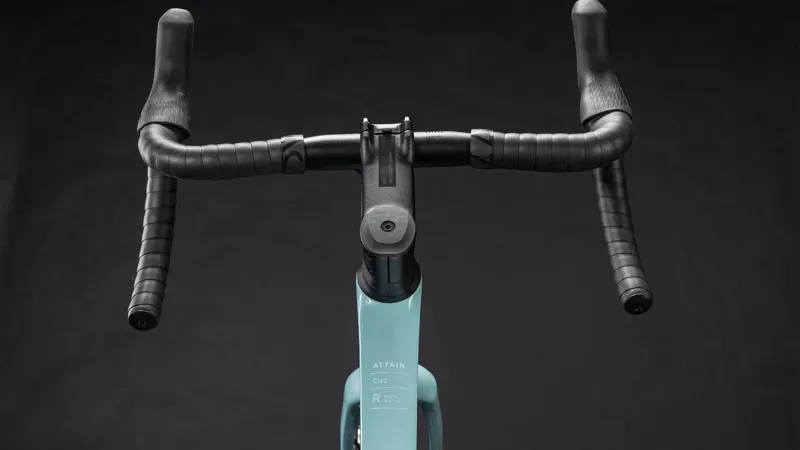 Cube Attain C:62 Race Road Bike In Skylight Blue/Cyan-3