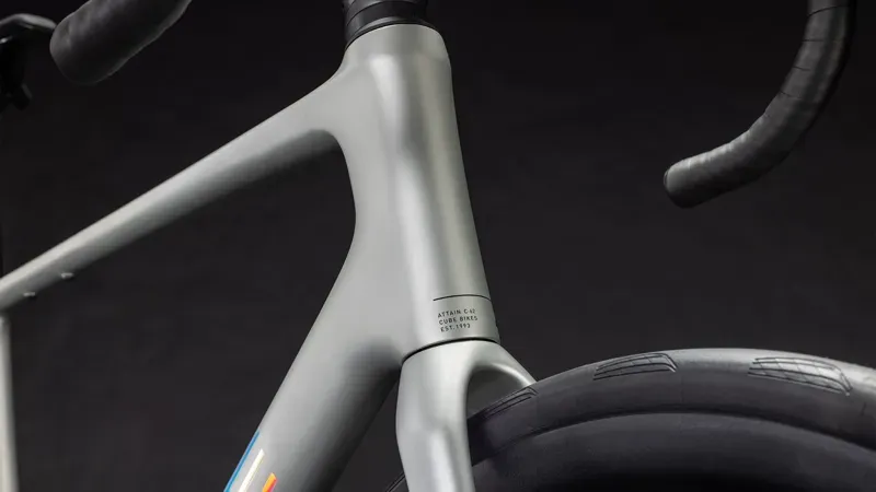 Cube Attain C:62 SLX Road Bike In Sleek Grey/Prism-8