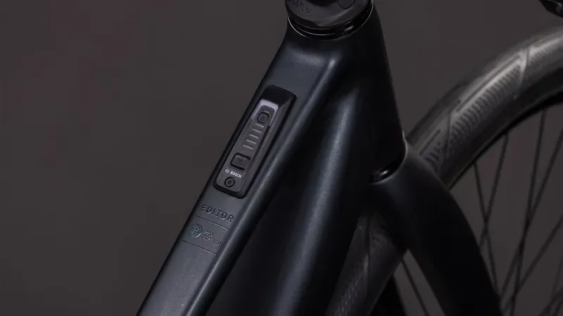 Cube Editor Hybrid Pro 400x Trapeze E-Hybrid Bike in Coal/Prism-2