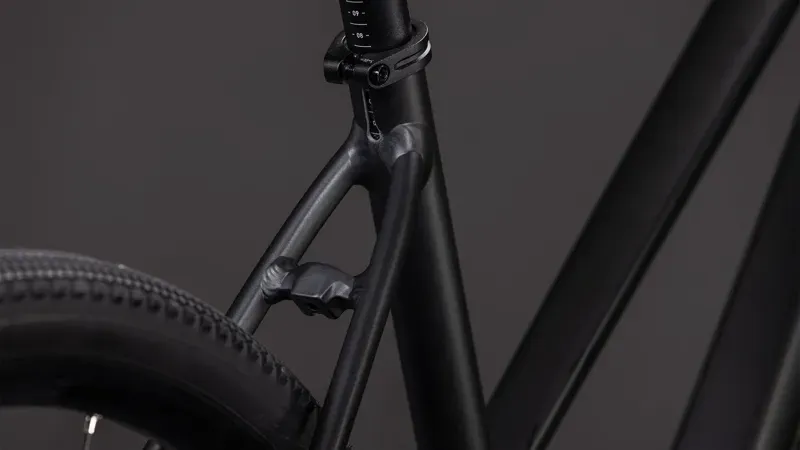 Cube Nulane Pro Gravel Bike in Grey/Chrome-9