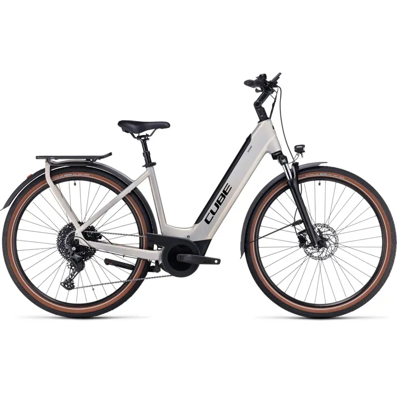 Cube Touring Hybrid Pro 625 Trekking Electric Bike in Pearly Silver-2