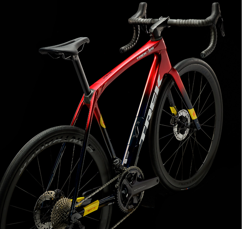 Trek Domane SLR 7 Road Bike in Metallic Red Smoke/Blue Smoke Fade-8