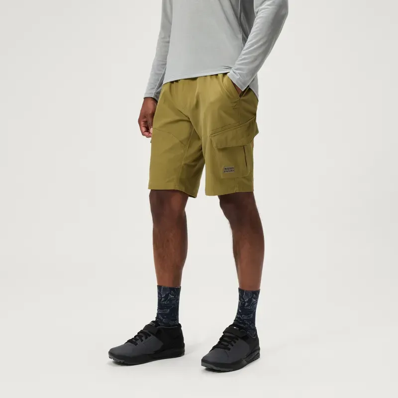 Endura Loop Cargo Short With Liner in Bronze-8