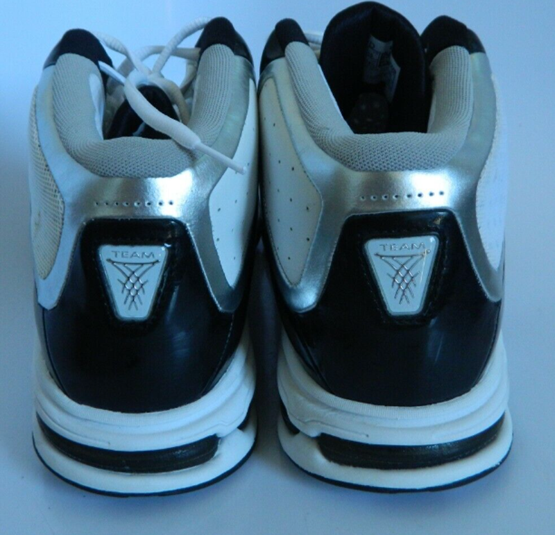 New Balance 902 Shoes - Size UK 7-1