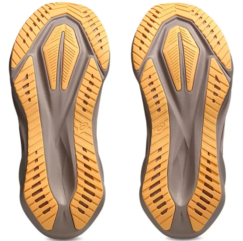 Asics Women's Novablast 5 White/Fawn-6