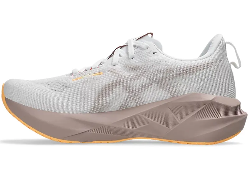 Asics Women's Novablast 5 White/Fawn-1