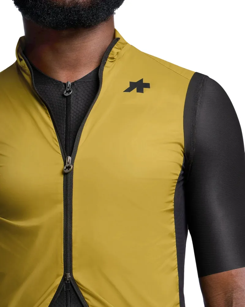 Assos Men's Mille GT Wind Vest S11 Golden Yellow-9
