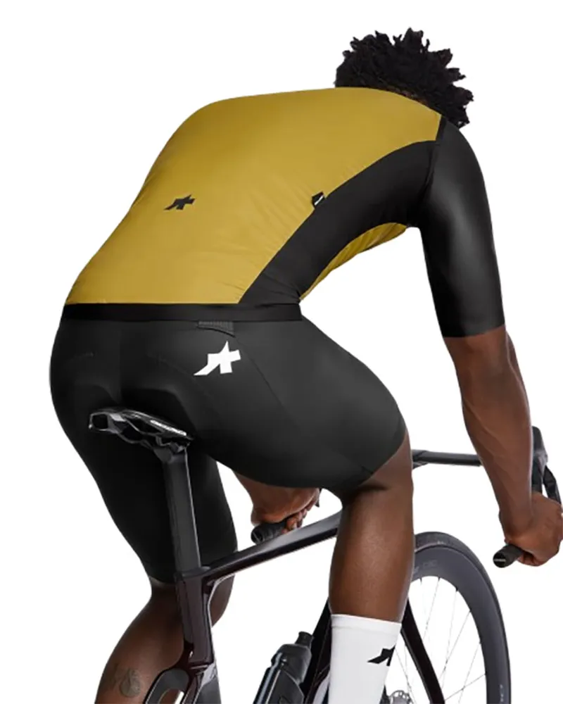 Assos Men's Mille GT Wind Vest S11 Golden Yellow-8