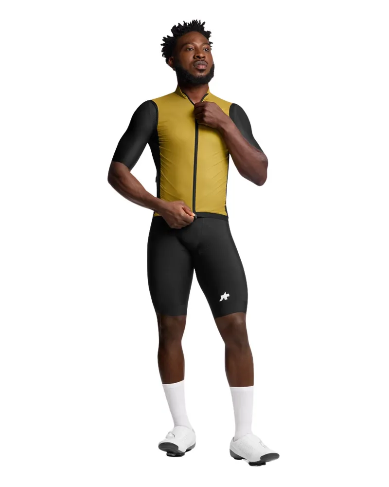 Assos Men's Mille GT Wind Vest S11 Golden Yellow-7