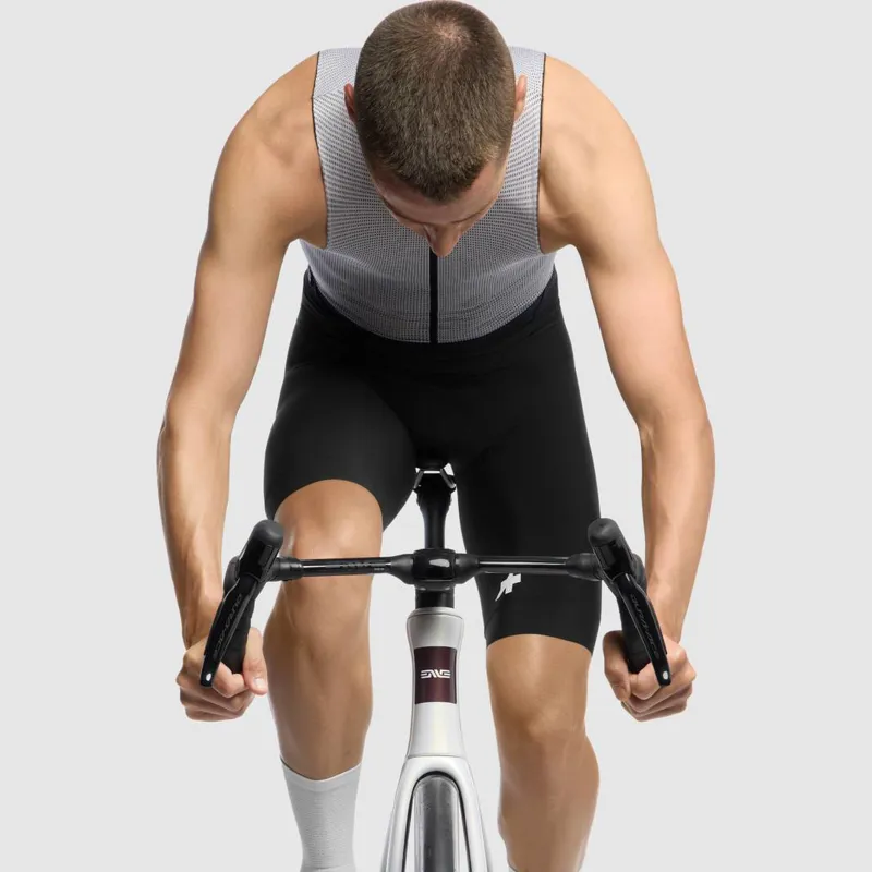 Assos Mille GT Half Shorts S11 Black Series-3