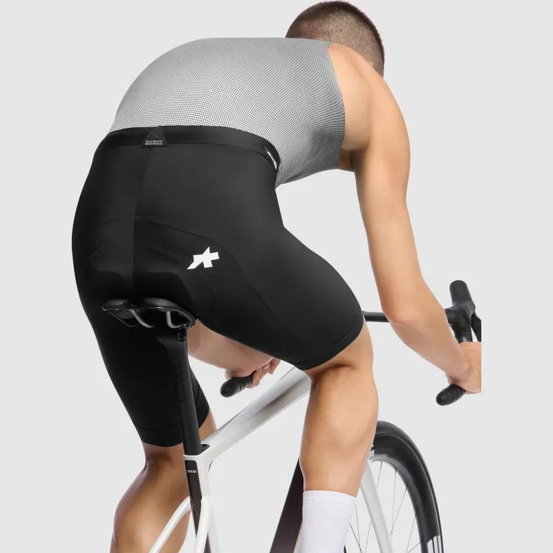 Assos Mille GT Half Shorts S11 Black Series-5