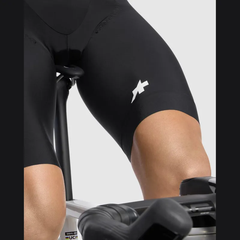 Assos Mille GT Half Shorts S11 Black Series-6