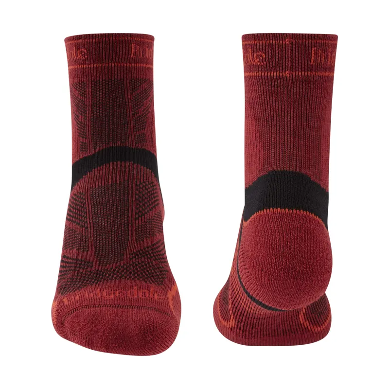 Bridgedale Men's Trail Run Lightweight T2 Merino Sport 3/4 Crew Socks Shade Red-1