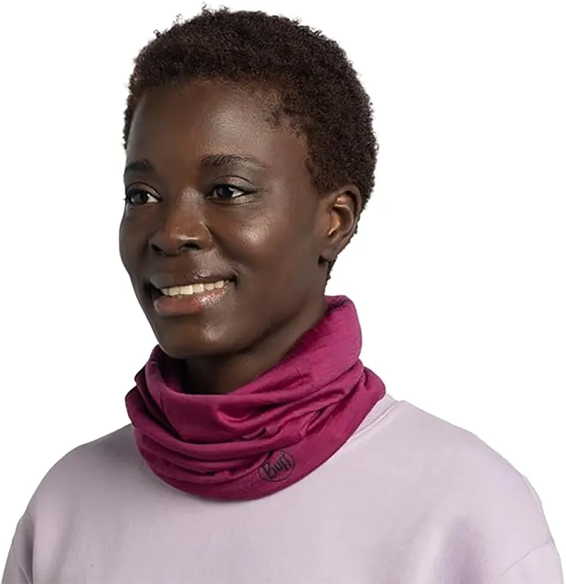 Buff Merino Lightweight Neckwear Solid Magenta-3