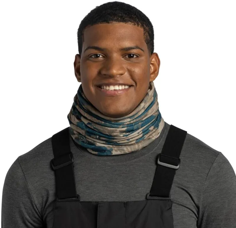 Buff Polar Reversible Neckwear Byres Olive Green-2