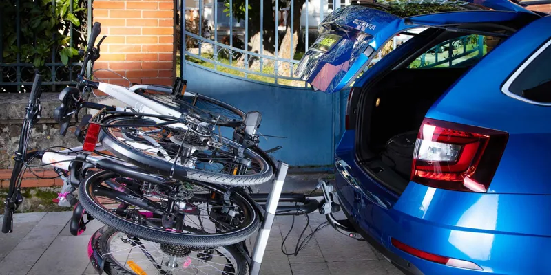 Buzzrack Eazzy 3 Bike Tow Bar Bike Rack-12