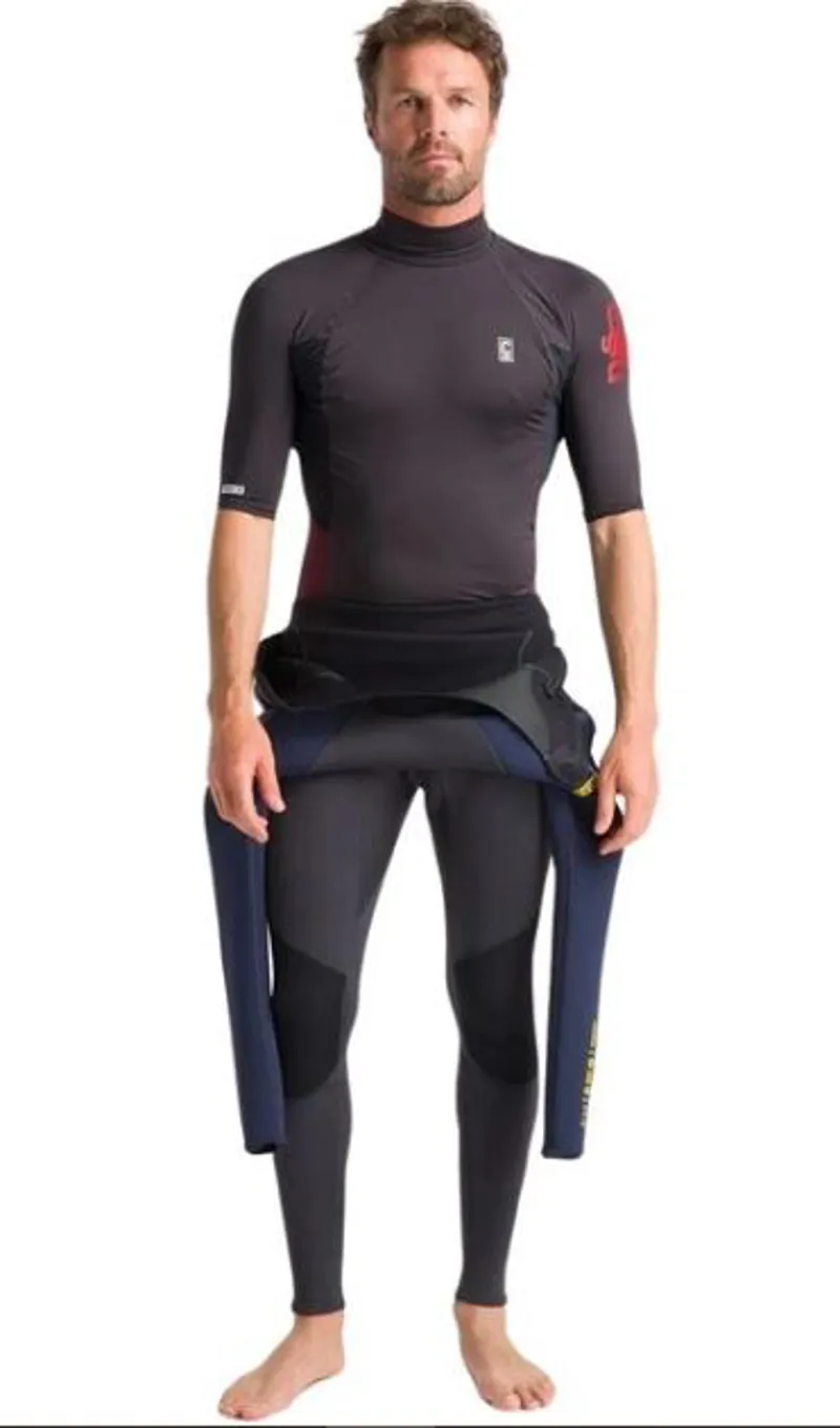 C-Skins NuWave Rash X Mens Small Size Vest Black 