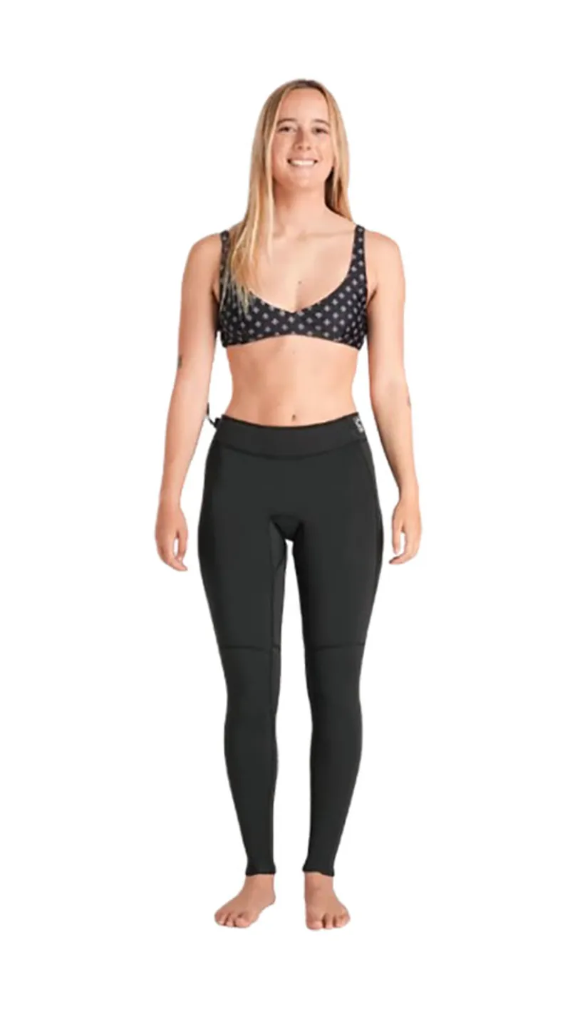 C-Skins Women's NuWave Solace Lite 1.5mm FL 3/4 Leggings Black/Black/White-2