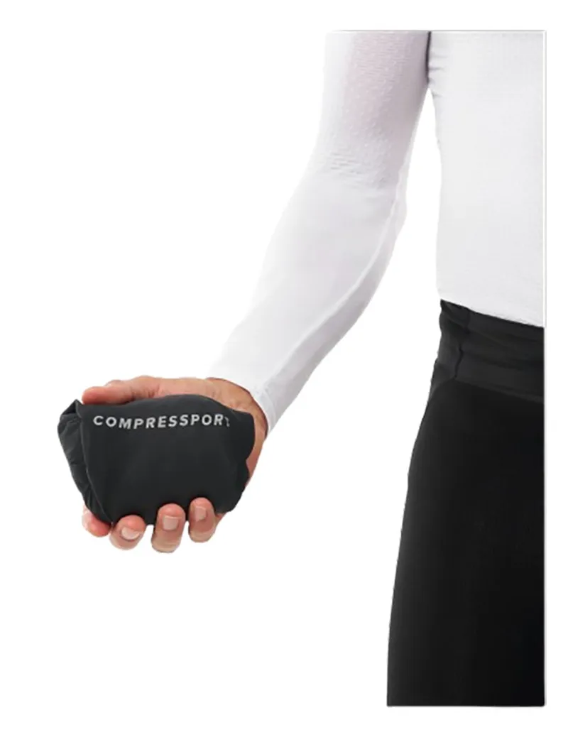 Compressport Hurricane Waterproof Jacket Black-6