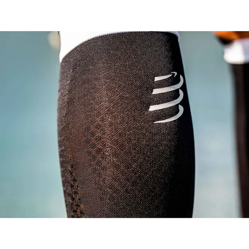 Compressport R2 3.0 Compression Calf Sleeves Black/White-4