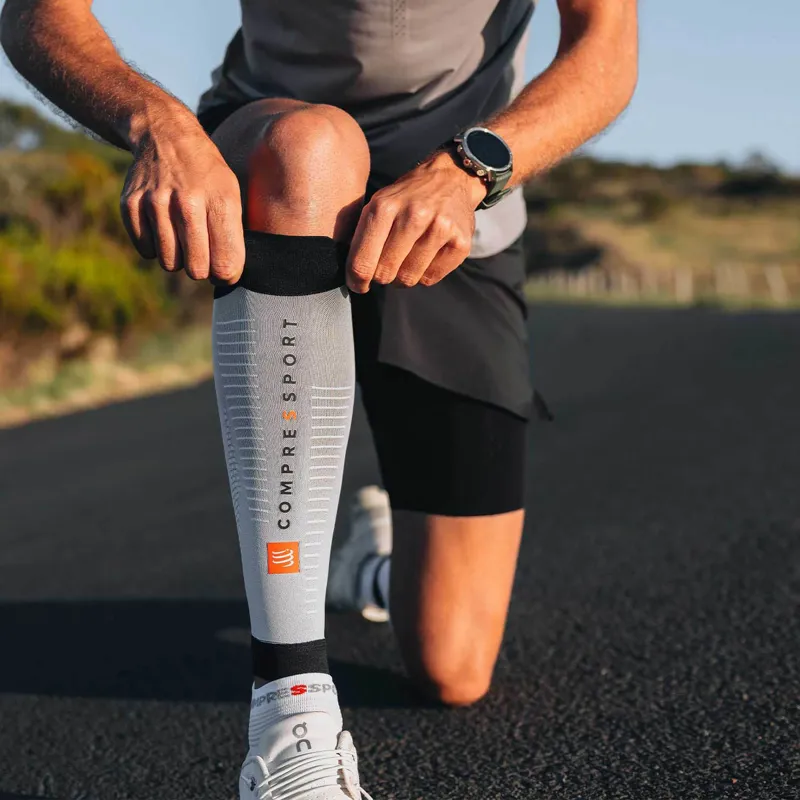 Compressport R2 3.0 Compression Calf Sleeves Grey Melange/Black-2