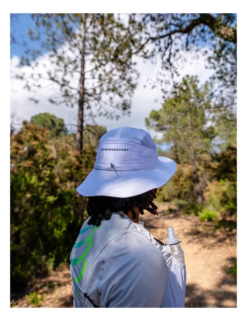 Compressport Stayfresh Ice Bob Running Bucket Hat White-4