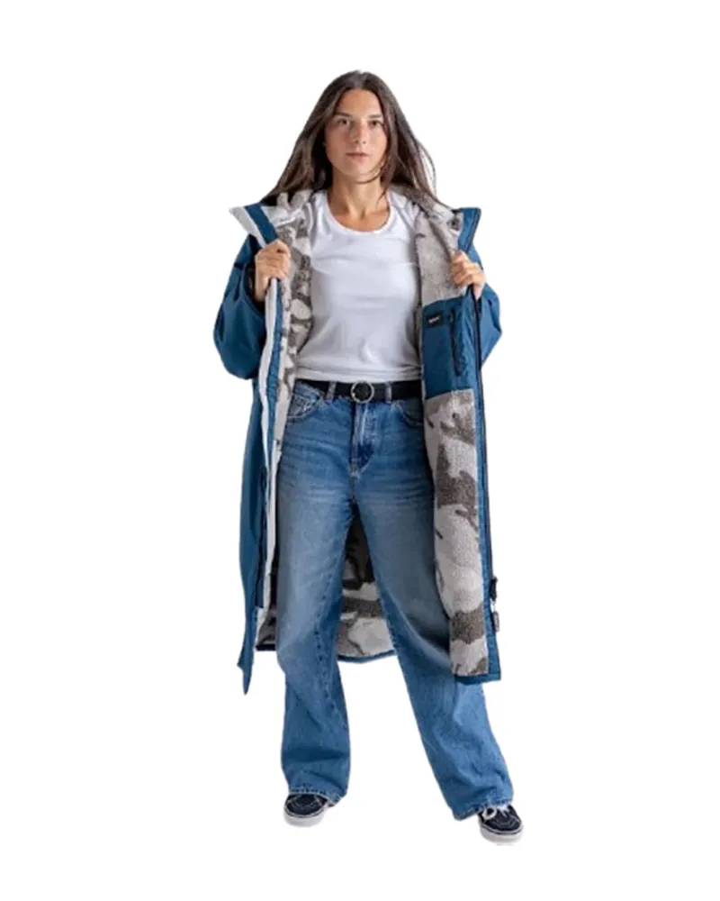 Dryrobe Advance L/S Changing Robe Large Deep Sea Blue/Sand Camo