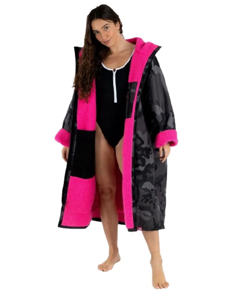 Dryrobe Advance L/S Changing Robe V3 Large Black/Camo Pink-1