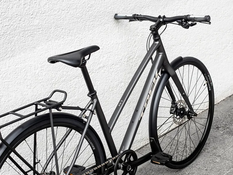 Trek fx hotsell 3 eq