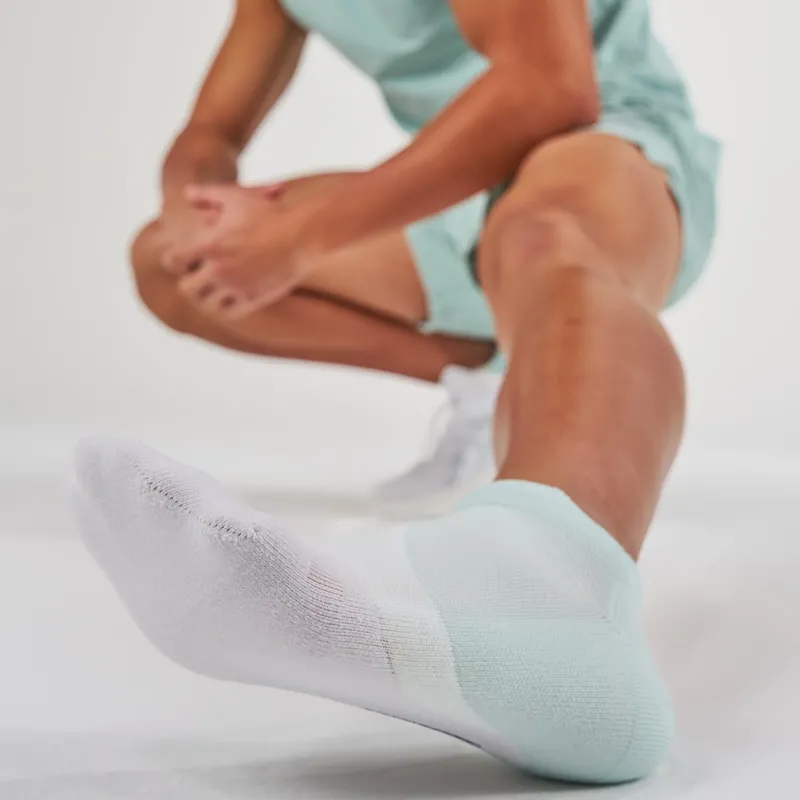 Feetures Elite Light Cushion No Show Tab Socks Supine Sage-3