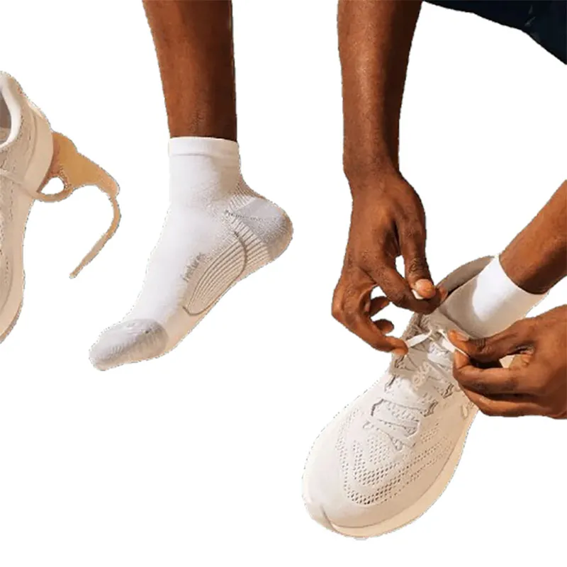 Feetures Plantar Fasciitis Relief Ultra Light Cushion Quarter White-3