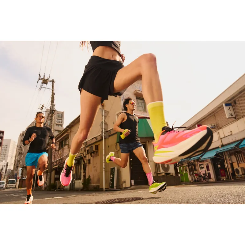 Hoka One One Men's Mach X 3 Neon Yuzu/Squid Ink-9