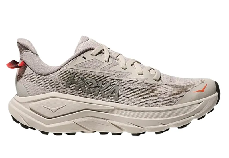 Hoka One One Women's Challenger 8 Wide Stucco/Asphalt Grey
