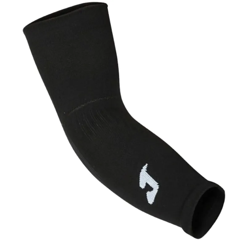 Joma Elbow Patch Compression Black-1