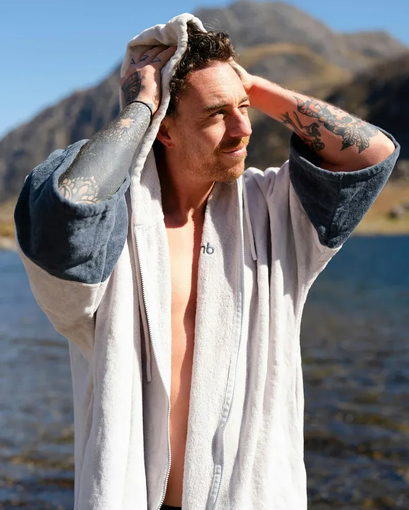 Dryrobe Full-Zip Organic Towel Changing Robe Nimbus Cloud-13