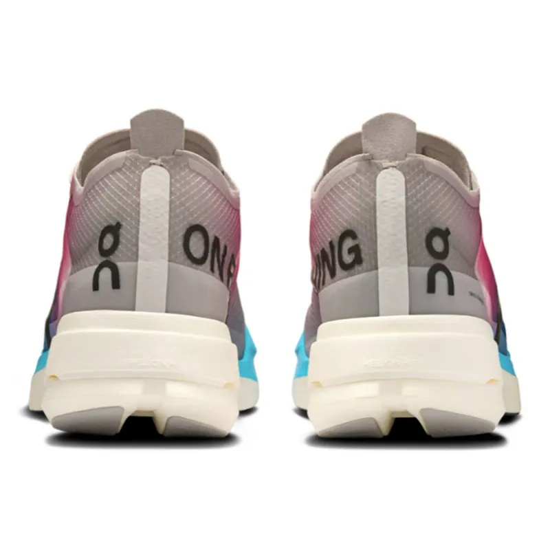 On Men's Cloudboom Strike White/Horizon-4