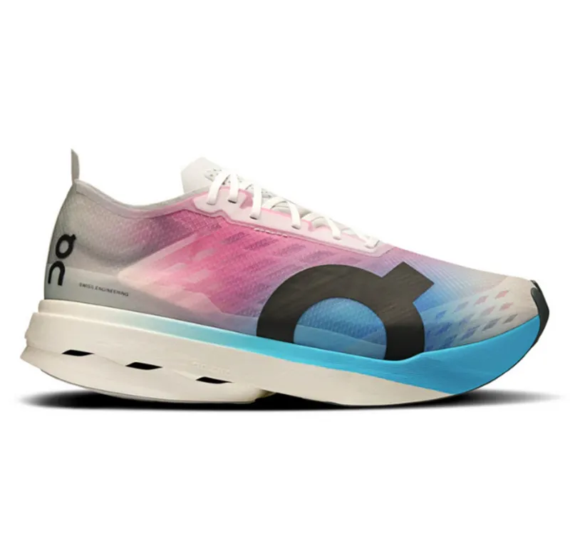 On Men's Cloudboom Strike White/Horizon