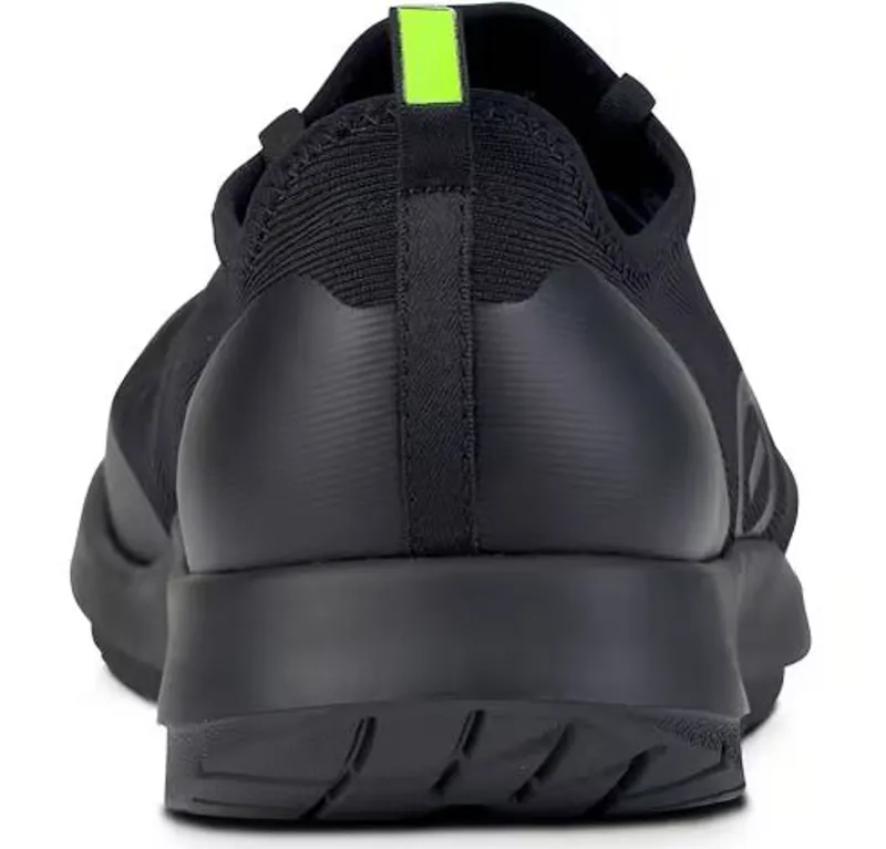 Oofos Men's OOmg Sport Low Shoe Black / Black-4