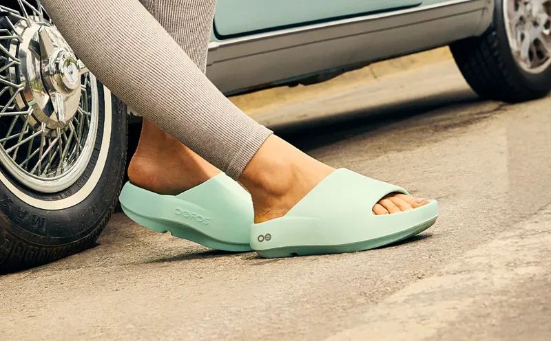 Oofos Women's OOahh Plus Slide Sandal Mint-7
