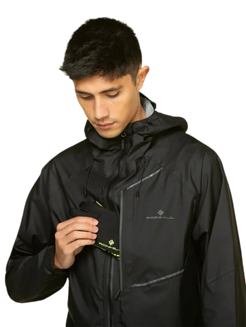 Ronhill Men's Tech Fortify Jacket All Black-4