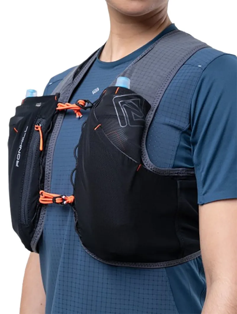 Ronhill Solus 5L Black/Ronhill Red-2