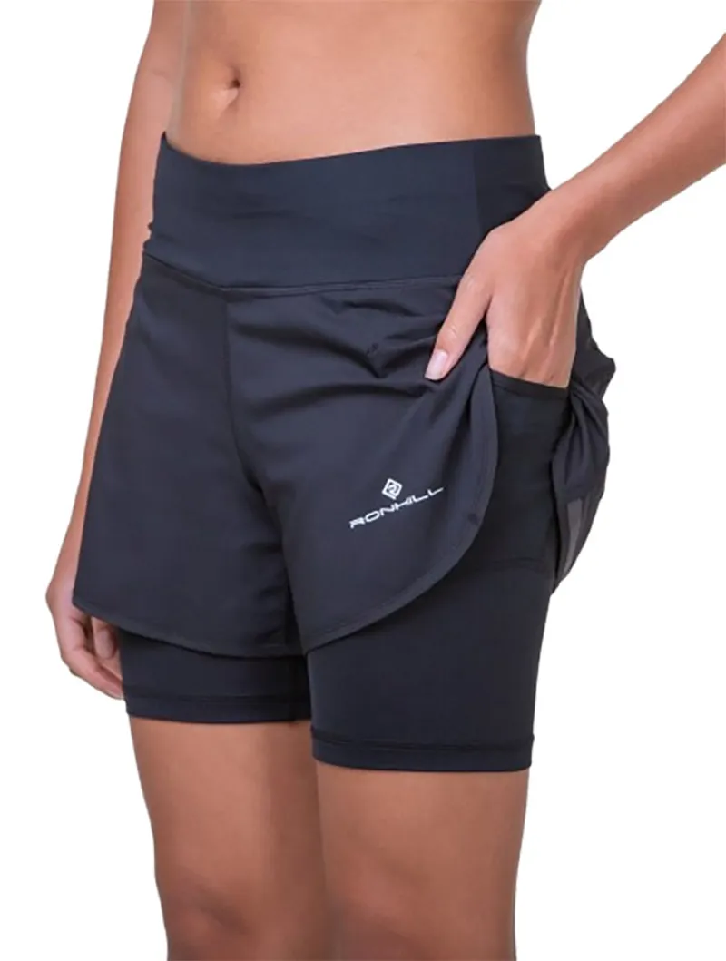 Ronhill Women's Tech 4.5 inch Twin Short All Black-4