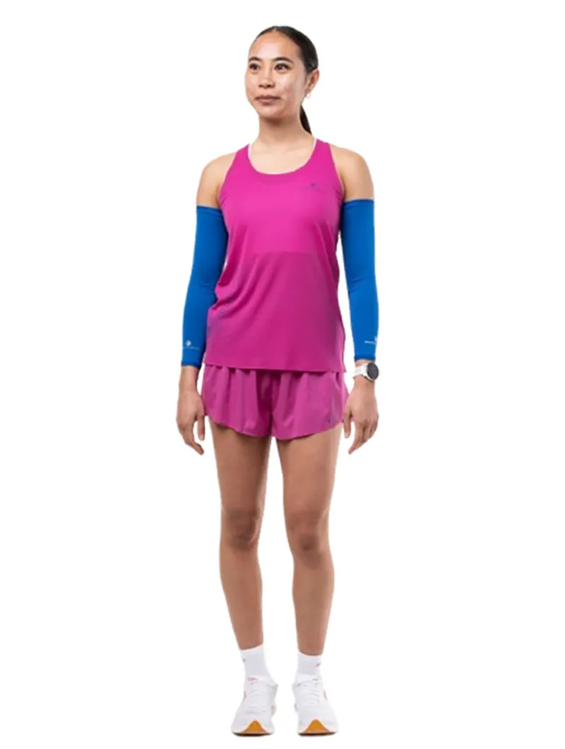 Ronhill Women's Tech Race Short Exuberance/Classic Blue-9