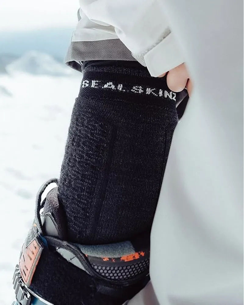 Sealskinz Northwold Solo Knee Length Thermal Ski Sock Black-2