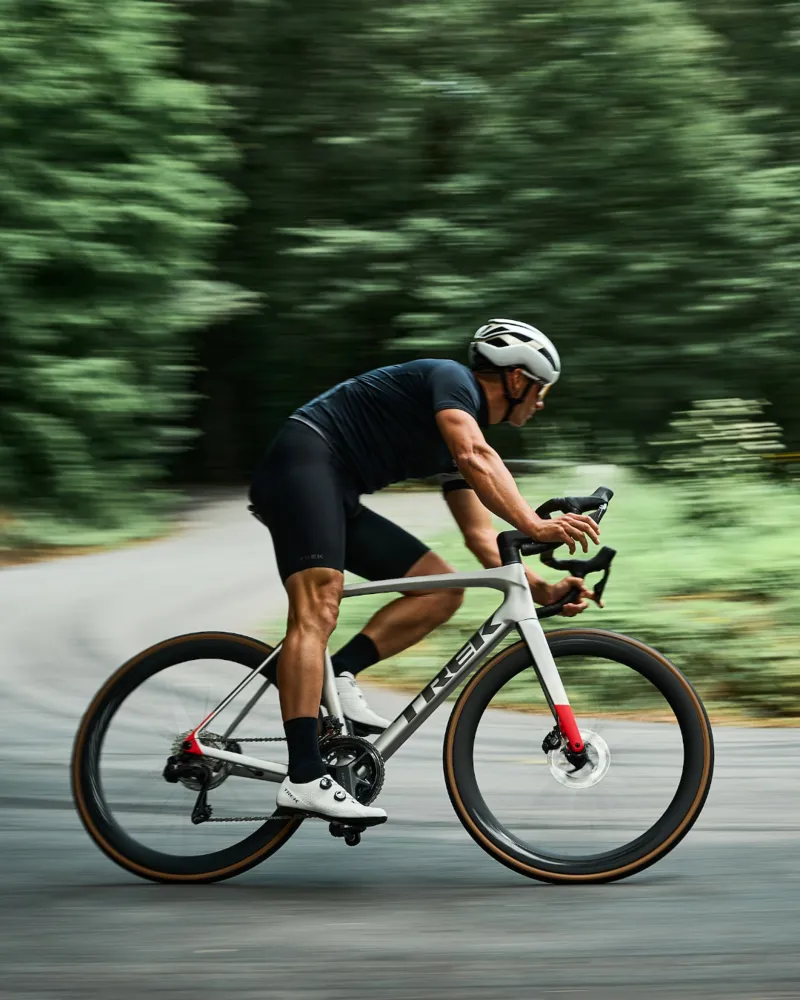 Trek Madone SL 7 Gen 8 Road Bike In Matte Lunar Silver-1