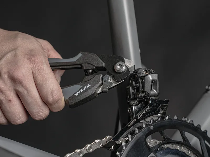 Topeak 7 inch Cable Cutters Team Issue Black-2