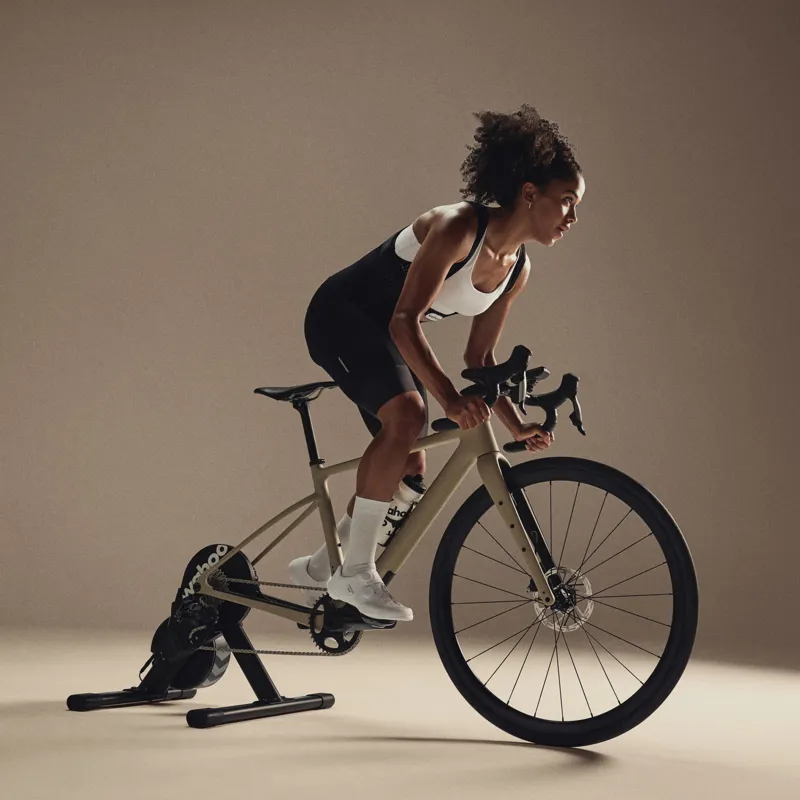 Wahoo KICKR CORE 2 Smart Trainer w/11-Speed Cassette Black-10